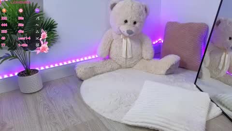 Snapshot of alessyaaa chatting on 10-14-25, 09:43 Ale online show from 10-14-25, 09:43