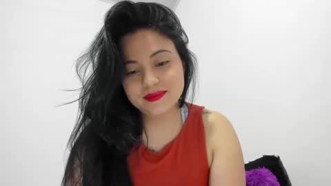 Snapshot of aleteacher chatting on 01-05-25, 10:08 Alejandra online show from 01-05-25, 10:08