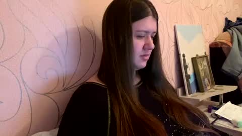 Aletta Oushen online show from 02-08-25, 11:44