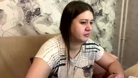 Aletta Oushen online show from 02-14-25, 12:25