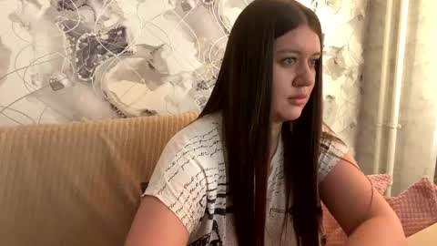 Aletta Oushen online show from 02-25-25, 12:03