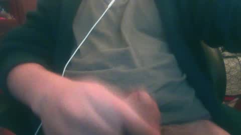 Snapshot of alevil_97 chatting on 03-19-26, 02:15 Alejo online show from 03-19-26, 02:15