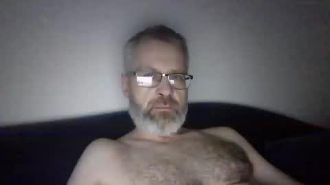 Snapshot of alex80581 chatting on 01-25-25, 08:10 Alexey online show from 01-25-25, 08:10