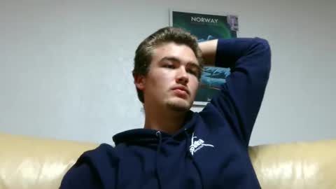 Alex83530 online show from 12-04-24, 06:17