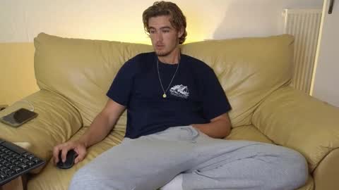 Alex83530 online show from 10-23-25, 08:02