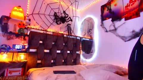 sneider online show from 10-26-25, 09:31