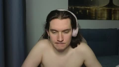 Snapshot of alex_candy_pump chatting on 06-01-26, 03:52 FAVORITE online show from 06-01-26, 03:52