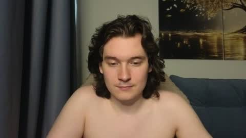 Snapshot of alex_candy_pump chatting on 06-21-26, 05:48 FAVORITE online show from 06-21-26, 05:48