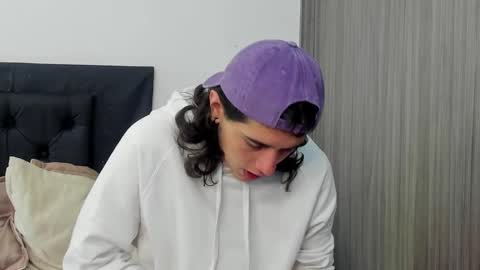 alex_connorr online show from 01-08-25, 03:39