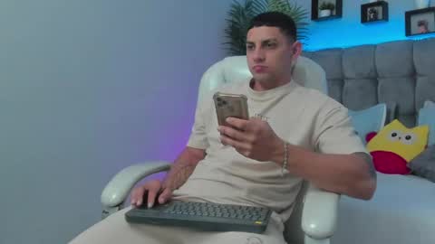 Snapshot of alex_cute77 chatting on 05-15-26, 12:01 alex online show from 05-15-26, 12:01