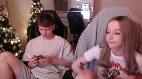 Snapshot of alex_gotcha chatting on 12-31-24, 08:56 Alex online show from 12-31-24, 08:56