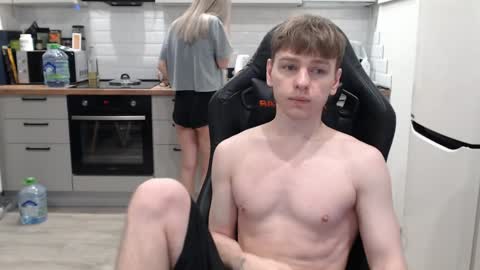 Snapshot of alex_gotcha chatting on 01-12-25, 11:58 Alex online show from 01-12-25, 11:58