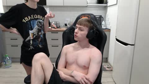 Snapshot of alex_gotcha chatting on 01-20-25, 10:15 Alex online show from 01-20-25, 10:15