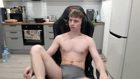 Snapshot of alex_gotcha chatting on 01-25-25, 03:40 Alex online show from 01-25-25, 03:40