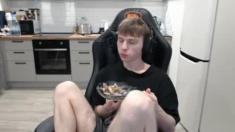 Snapshot of alex_gotcha chatting on 02-09-25, 07:41 Alex online show from 02-09-25, 07:41