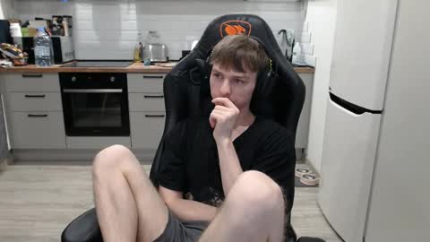 Snapshot of alex_gotcha chatting on 02-09-25, 10:43 Alex online show from 02-09-25, 10:43