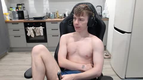 Snapshot of alex_gotcha chatting on 03-01-25, 07:04 Alex online show from 03-01-25, 07:04