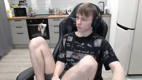 Snapshot of alex_gotcha chatting on 03-06-25, 05:14 Alex online show from 03-06-25, 05:14