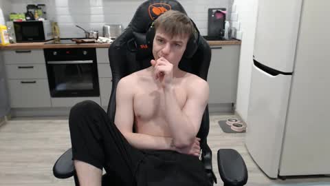 Snapshot of alex_gotcha chatting on 03-08-25, 07:38 Alex online show from 03-08-25, 07:38