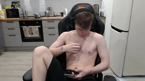 Snapshot of alex_gotcha chatting on 03-10-25, 06:05 Alex online show from 03-10-25, 06:05