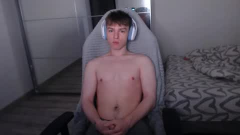 Snapshot of alex_gotcha chatting on 10-02-25, 05:03 Alex online show from 10-02-25, 05:03