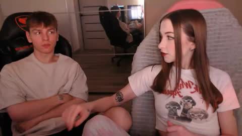 Snapshot of alex_gotcha chatting on 10-18-25, 08:53 Alex online show from 10-18-25, 08:53