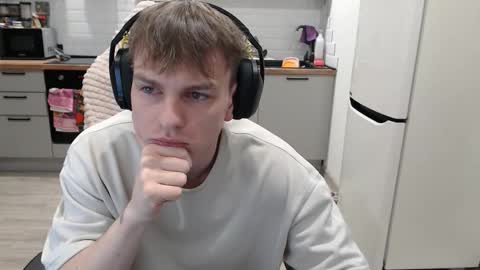 Snapshot of alex_gotcha chatting on 01-05-26, 11:08 Alex online show from 01-05-26, 11:08