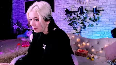 alex_howell online show from 01-05-25, 11:44