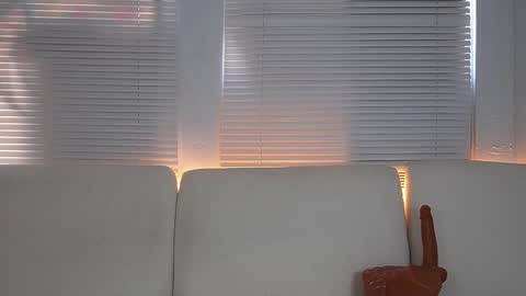 Snapshot of alex_islive chatting on 02-07-26, 08:56 Alex Stone online show from 02-07-26, 08:56