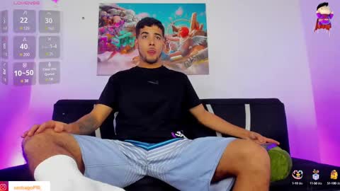 Snapshot of alex_lord_ chatting on 02-17-25, 12:43 i am Alex online show from 02-17-25, 12:43