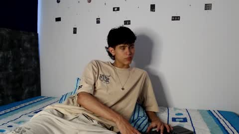 alex_mark_ online show from 03-27-26, 01:44