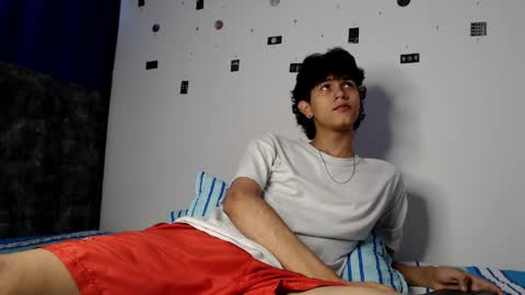 alex_mark_ online show from 05-12-26, 04:59