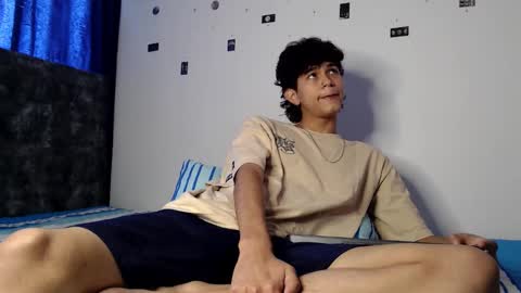 alex_mark_ online show from 05-15-26, 06:59