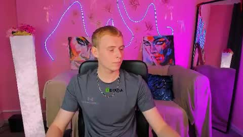 Snapshot of alex_mid1 chatting on 08-05-26, 12:30 Alex online show from 08-05-26, 12:30