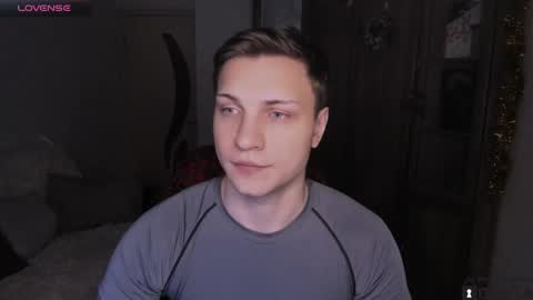 alex_milson online show from 12-20-25, 01:56