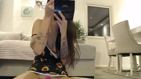 Nicha online show from 01-17-25, 04:04