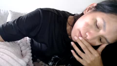 Snapshot of alex_nicha chatting on 07-25-26, 05:38 Nicha online show from 07-25-26, 05:38
