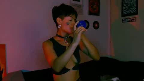 Alex online show from 10-20-25, 03:18