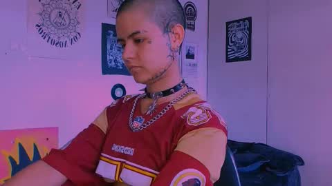 Snapshot of alex_one888 chatting on 02-25-26, 07:45 Alex online show from 02-25-26, 07:45