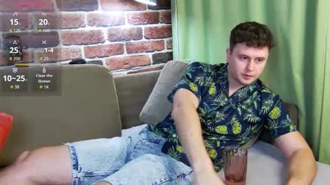 Alex online show from 09-26-25, 07:56