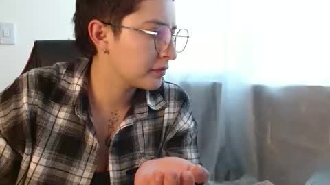 Snapshot of alex_parker07 chatting on 12-22-25, 08:39 Alex Parker online show from 12-22-25, 08:39