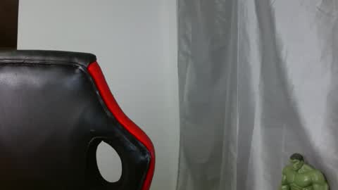 Snapshot of alex_parker07 chatting on 02-18-26, 01:56 Alex Parker online show from 02-18-26, 01:56