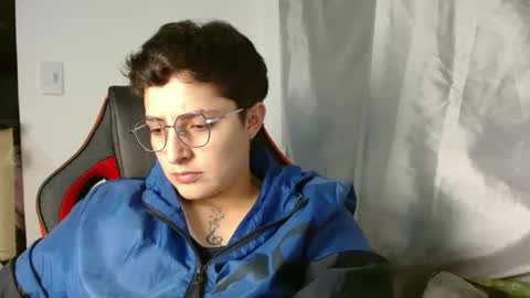 Snapshot of alex_parker07 chatting on 03-06-26, 12:40 Alex Parker online show from 03-06-26, 12:40