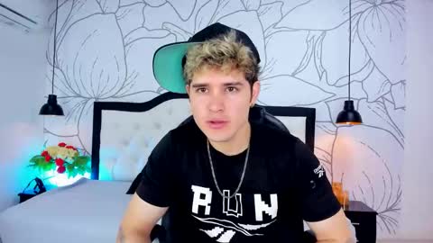 Alex  online show from 04-18-26, 07:51