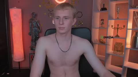 Snapshot of alex_reeding chatting on 05-26-26, 12:56 Alex online show from 05-26-26, 12:56