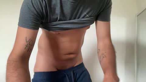 Snapshot of alex_ruiz_ chatting on 02-19-25, 07:05 Alex online show from 02-19-25, 07:05