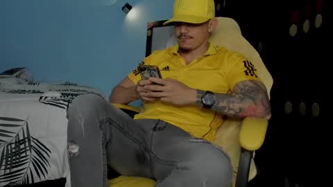 alex_sthorm online show from 10-11-25, 04:12