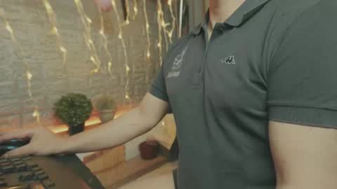 Alex online show from 12-20-25, 02:02