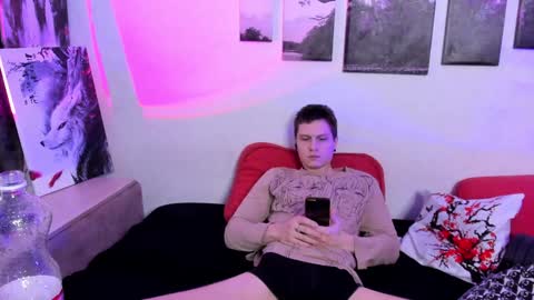 Snapshot of alex_wandhot chatting on 12-29-24, 07:28 Alex WandHot online show from 12-29-24, 07:28