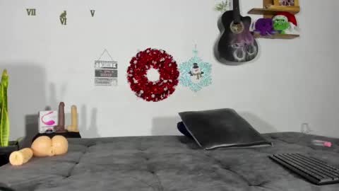 Snapshot of alex_woll11 chatting on 12-22-24, 09:42 Alex Woll online show from 12-22-24, 09:42